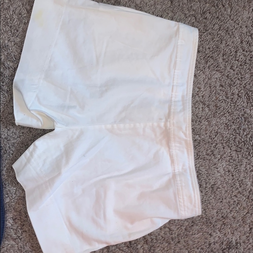 Shorts - Picture 2 of 3